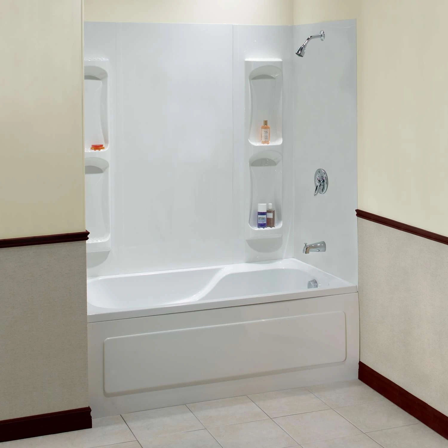 MAAX Utah 59 In. H X 31-3/4 In. W X 60-1/2 In. L White Bathtub Wall Surround 2 MAAX Utah 59 In. H X 31-3/4 In. W X 60-1/2 In. L White Bathtub Wall Surround - Image 2