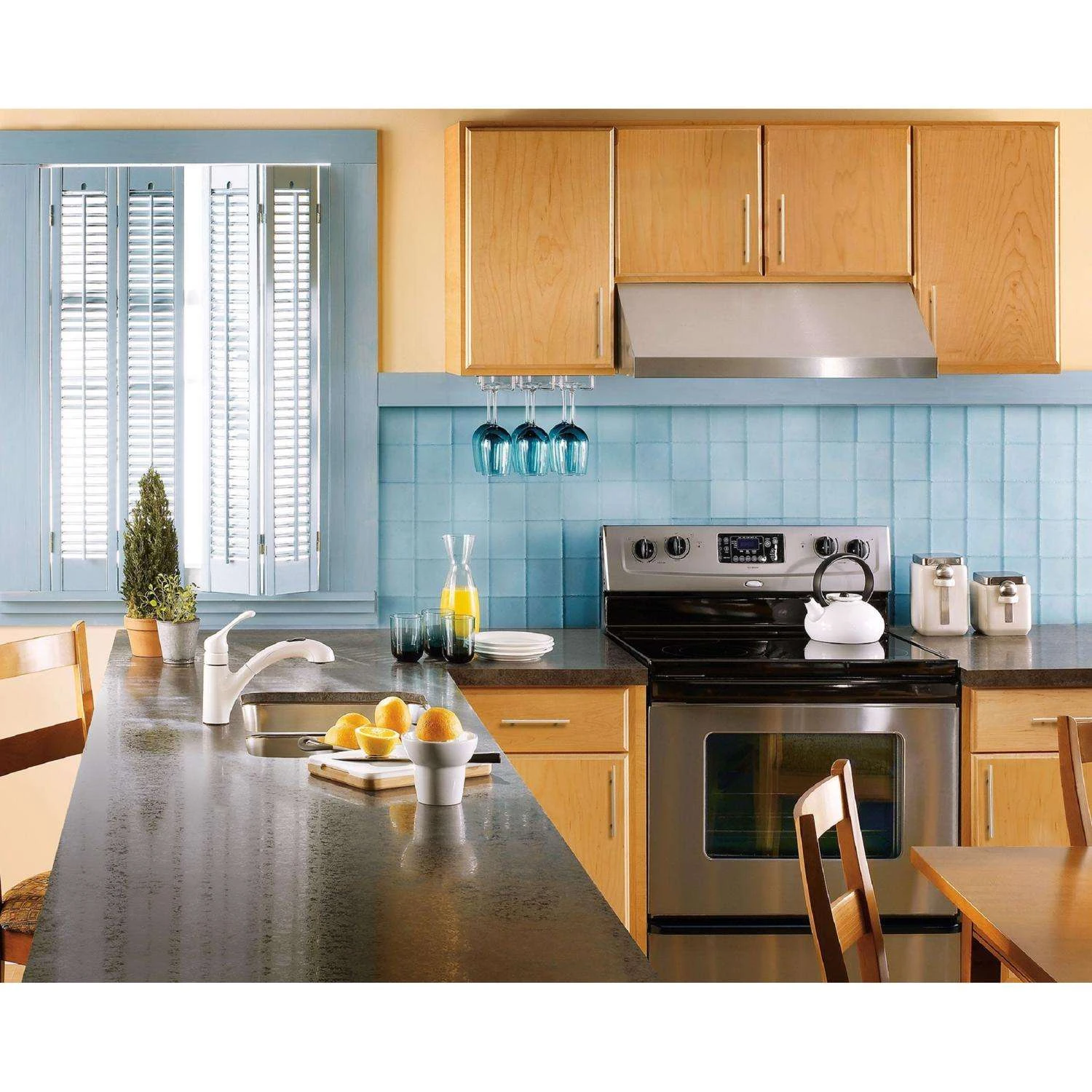 Moen Renzo One Handle White Pull-Out Kitchen Faucet 4 Moen Renzo One Handle White Pull-Out Kitchen Faucet - Image 4